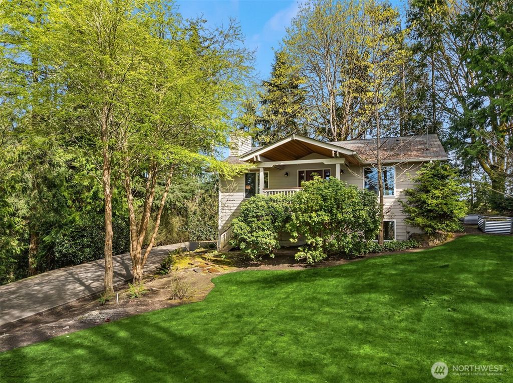 Photo of 34482 Bridge View Drive NE, Kingston, WA 98346 (MLS # 2503320)