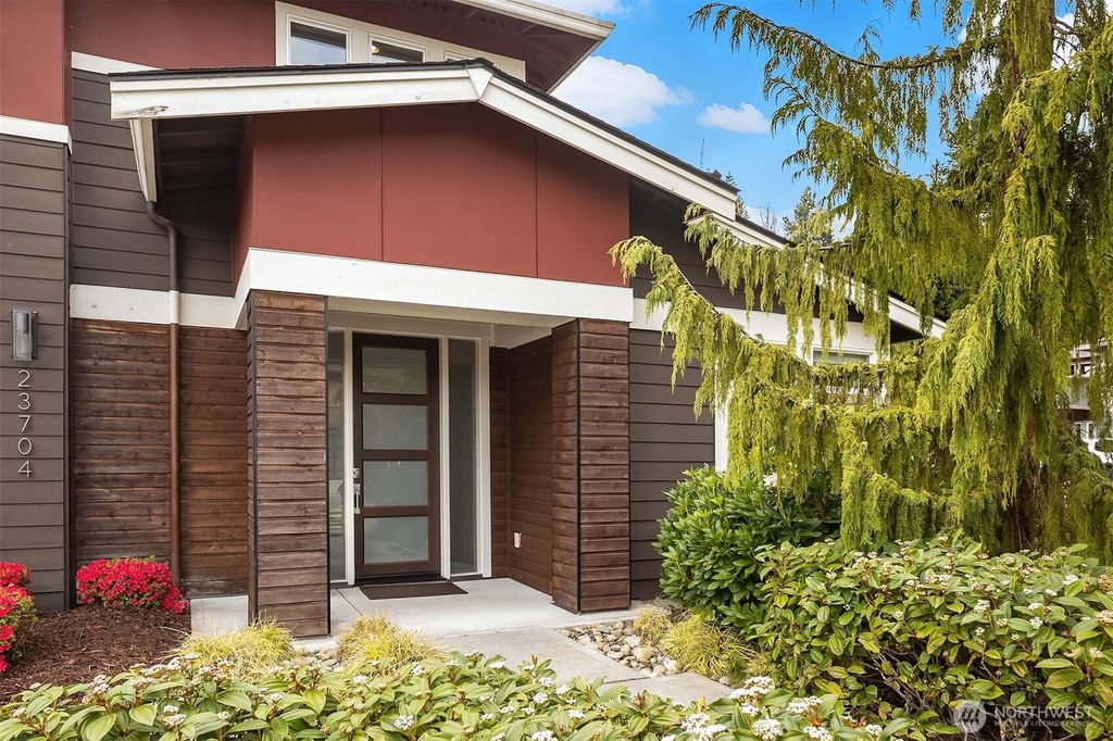 Photo of 23704 105th Place W, Edmonds, WA 98020 (MLS # 2510257)