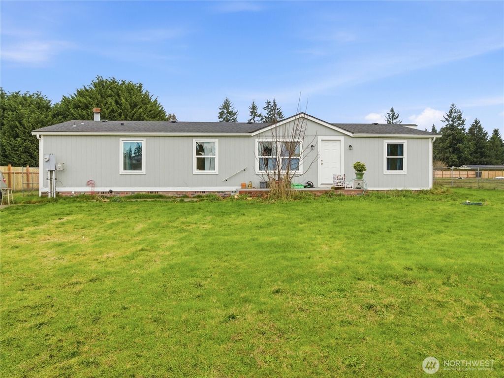 Photo of 15429 107th Loop SE, Yelm, WA 98597 (MLS # 2472148)