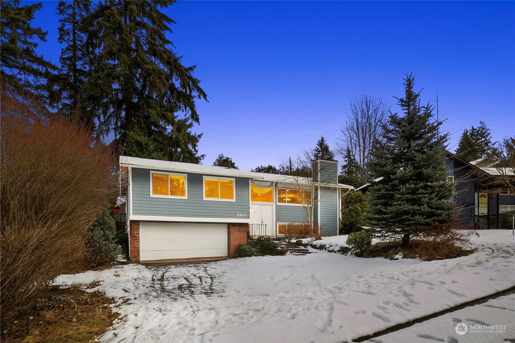 Photo of 2203 Blaine Circle SE, Renton, WA 98055 (MLS # 2330134)