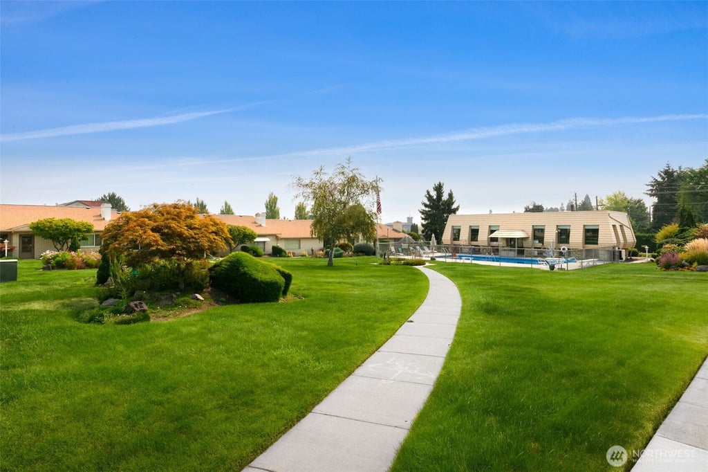 Photo of 5701 W Chestnut AVE #11, Yakima, WA 98908 (MLS # 2572711)
