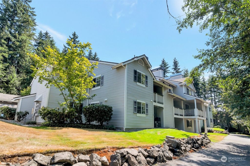 Photo of 23301 Cedar Way #U205, Mountlake Terrace, WA 98043 (MLS # 2141948)