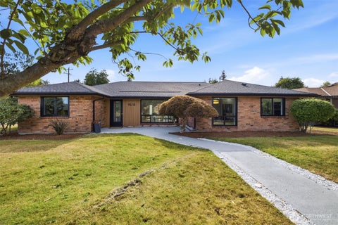 Photo of 9518 18th Avenue NW, Seattle, WA 98117 (MLS # 2557994)