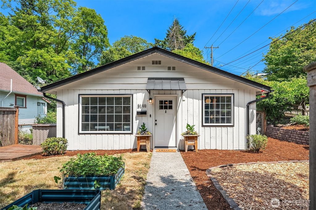 Photo of 3148 Wetmore Avenue S, Seattle, WA 98144 (MLS # 2397600)