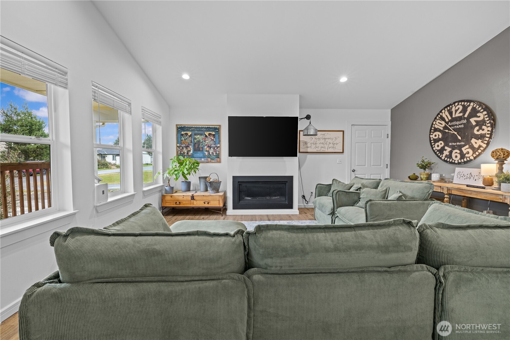 492 Ensign Avenue NW