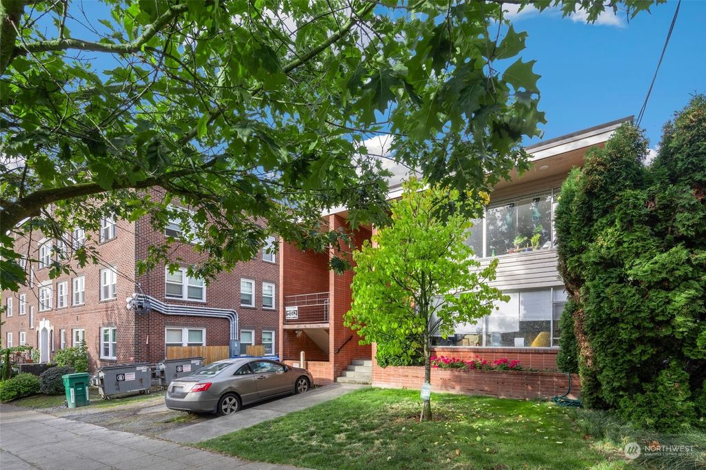 Photo of 4411 Corliss Avenue N, Seattle, WA 98103 (MLS # 2295711)