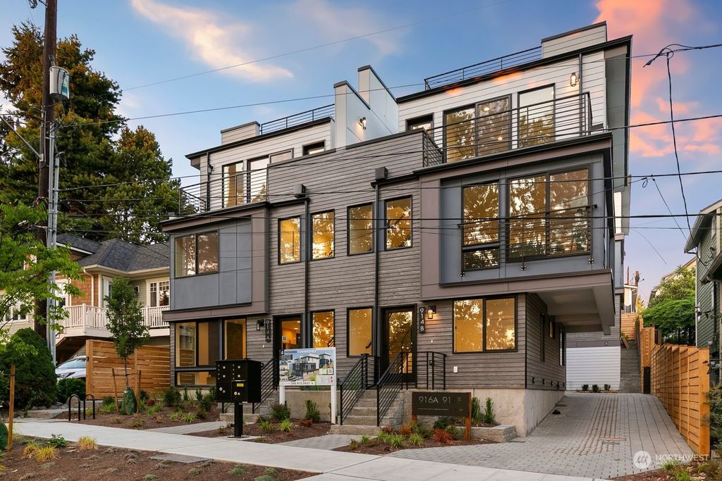 Photo of 914 22nd Ave Ave S #A, Seattle, WA 98144 (MLS # 2305751)