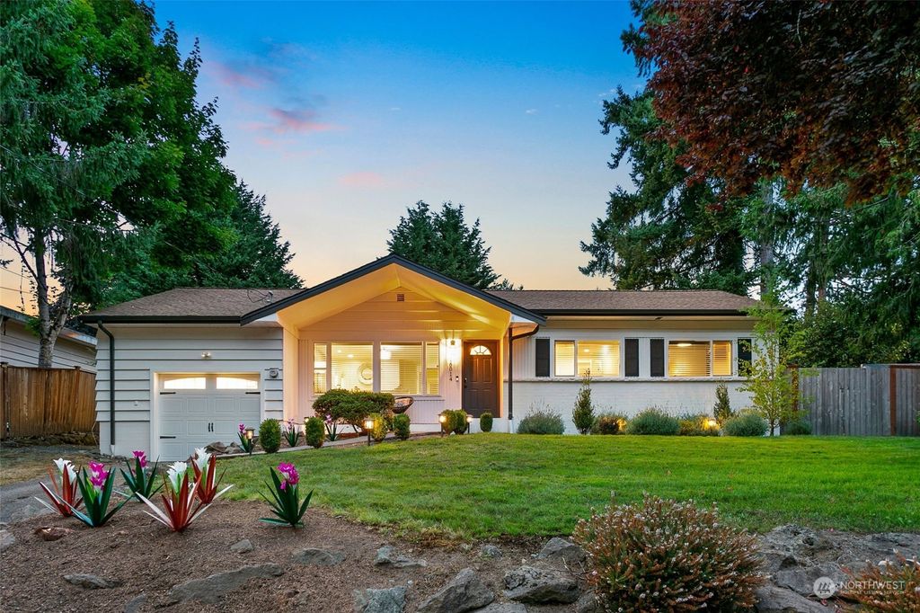 Photo of 16014 Lake Hills Boulevard, Bellevue, WA 98008 (MLS # 2150858)