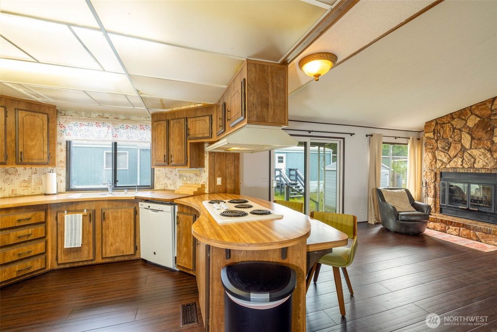 Photo of 1845 S Montesano Street #401, Westport, WA 98595 (MLS # 2528683)