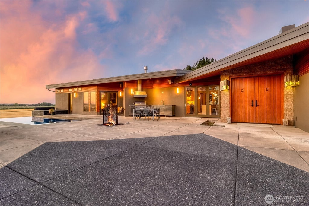 Photo of 2339 Palisades Lane, Walla Walla, WA 99362 (MLS # 2568927)