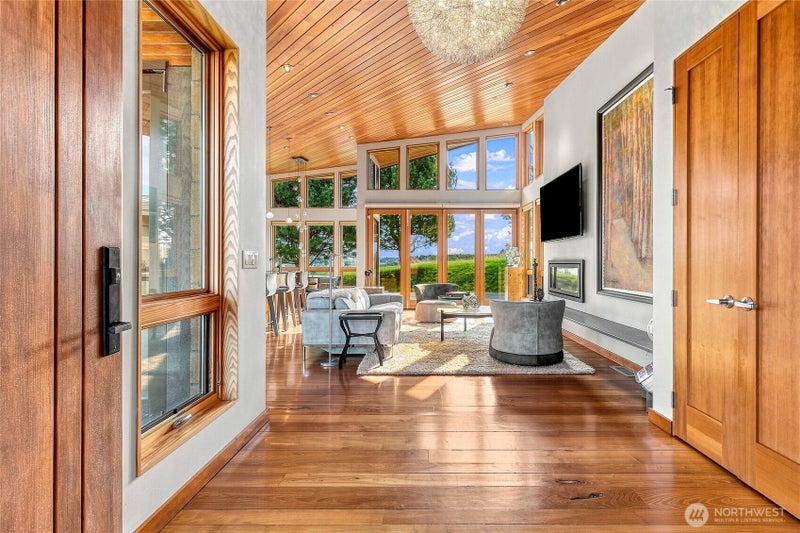 2339 Palisades Lane