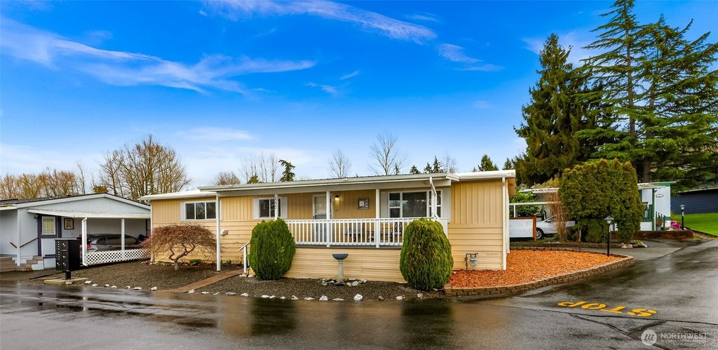 Photo of 1200 Lincoln Street SW #157, Bellingham, WA 98229 (MLS # 2496305)