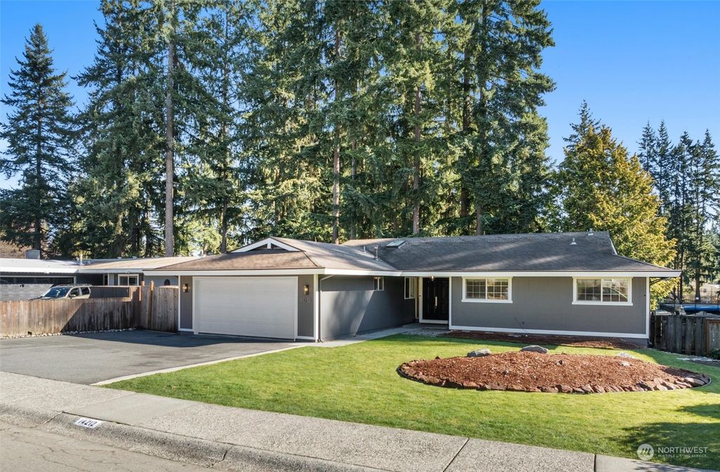 Photo of 14212 119th Avenue NE, Kirkland, WA 98034 (MLS # 2202030)