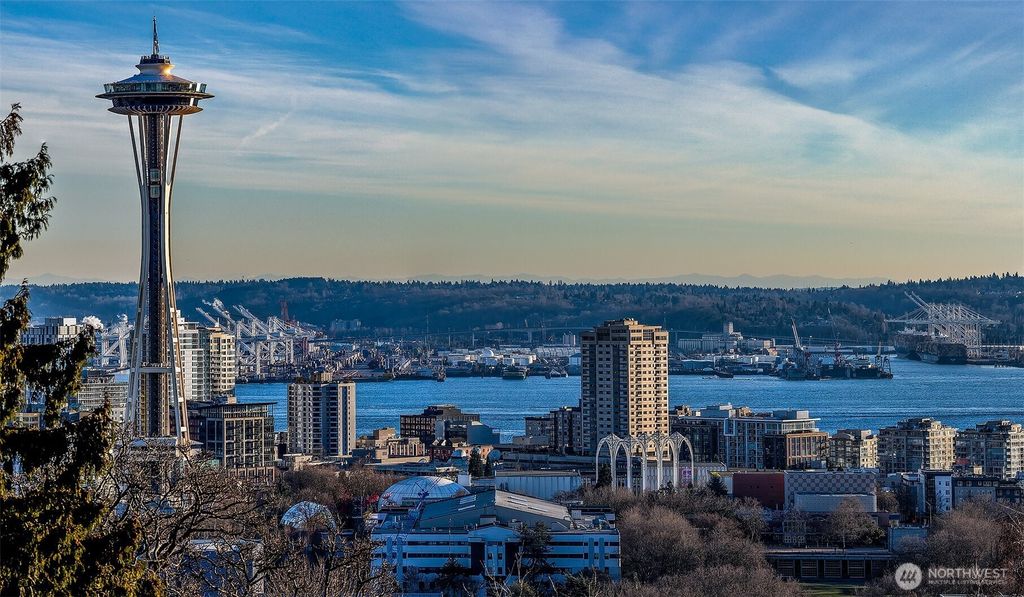 Photo of 1238 3rd Avenue N, Seattle, WA 98109 (MLS # 2495543)