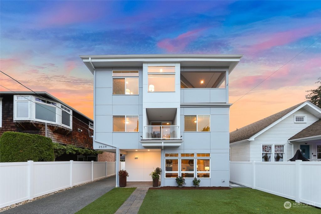 Photo of 2539 56th Avenue SW, Seattle, WA 98116 (MLS # 2287228)