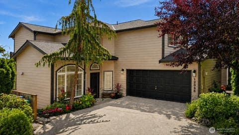 Photo of 12036 89th Place NE, Kirkland, WA 98034 (MLS # 2556326)