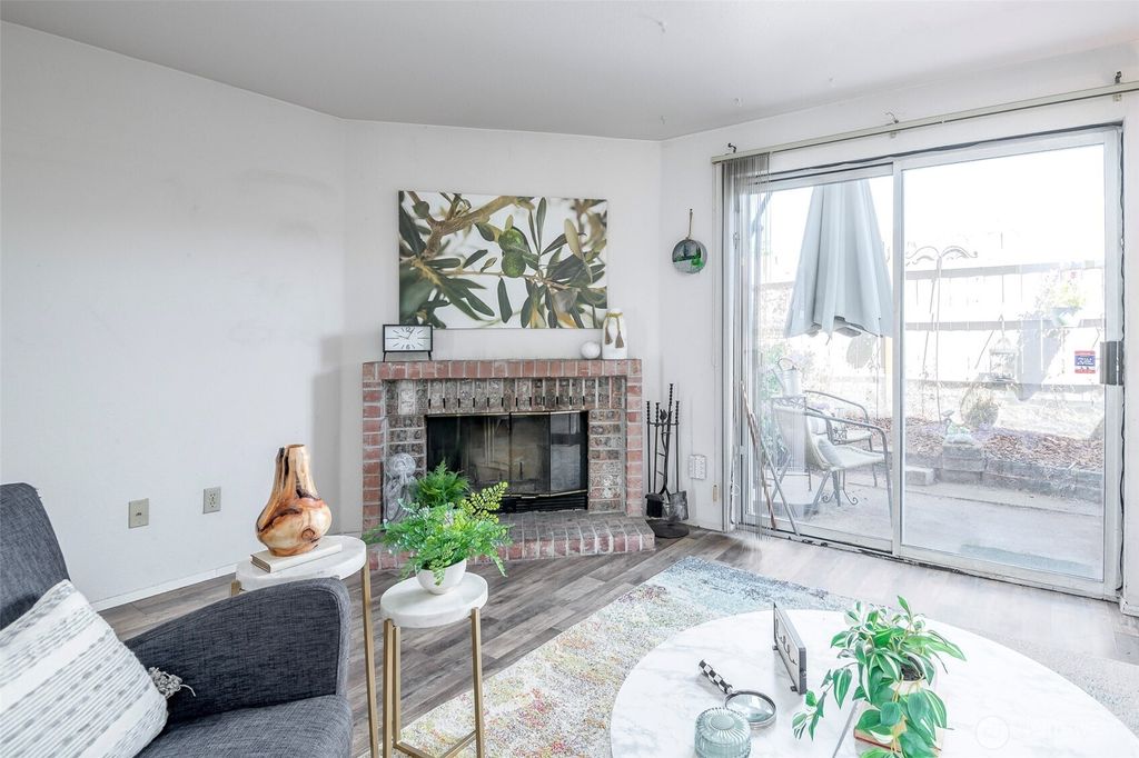 Photo of 1440 S 308th Lane, Federal Way, WA 98003 (MLS # 2415003)