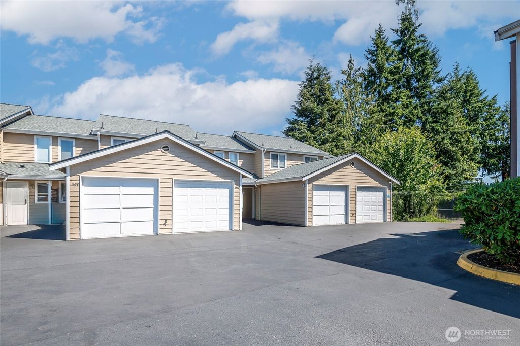 Photo of 1440 S 308th Lane, Federal Way, WA 98003 (MLS # 2415003)