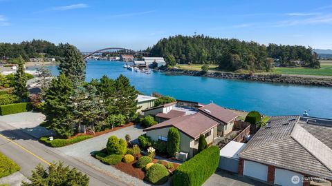 116 Lummi Drive La Conner WA 98257