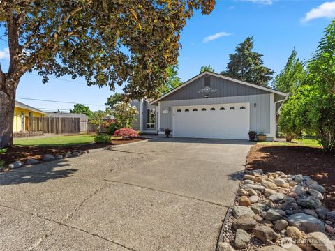 Photo of 1007 SE 146th Court, Vancouver, WA 98683 (MLS # 2524112)