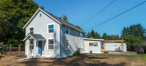 Photo of 9113 Wildwood Avenue SW, Lakewood, WA 98498 (MLS # 2436758)