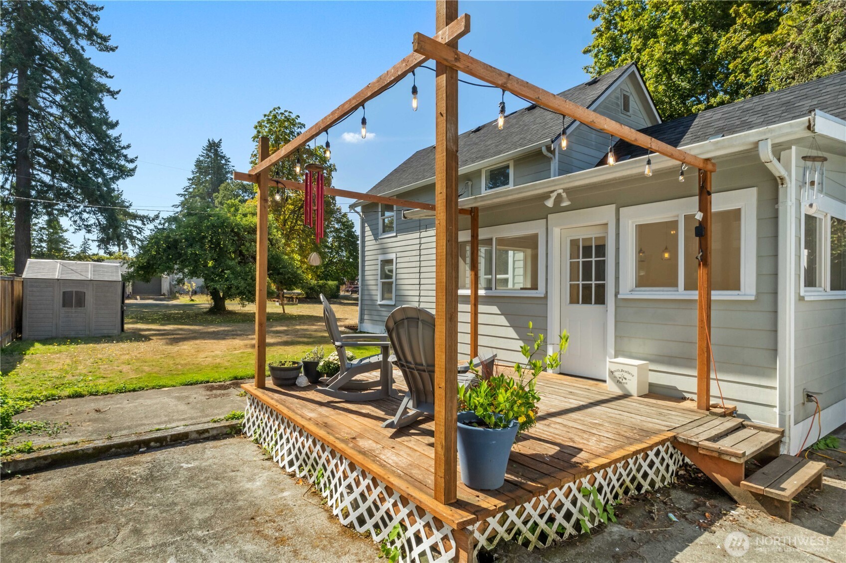 9113 Wildwood Avenue SW