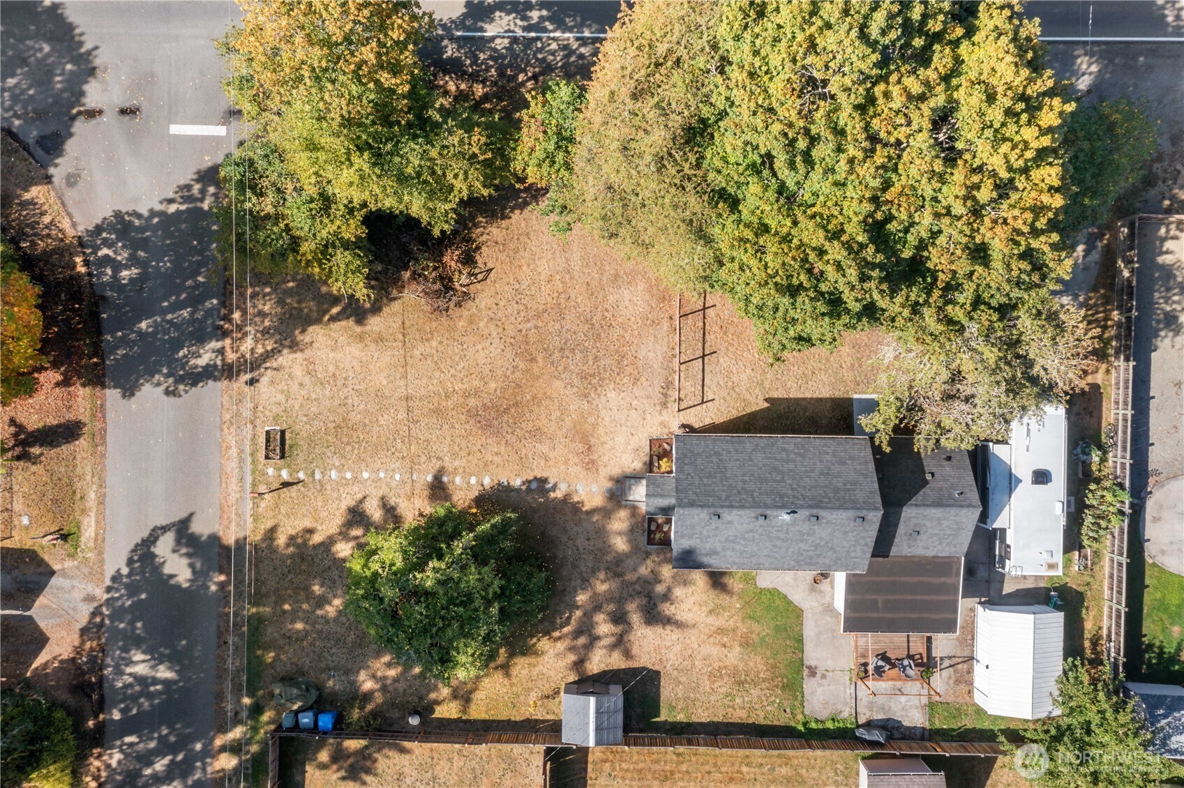 9113 Wildwood Avenue SW