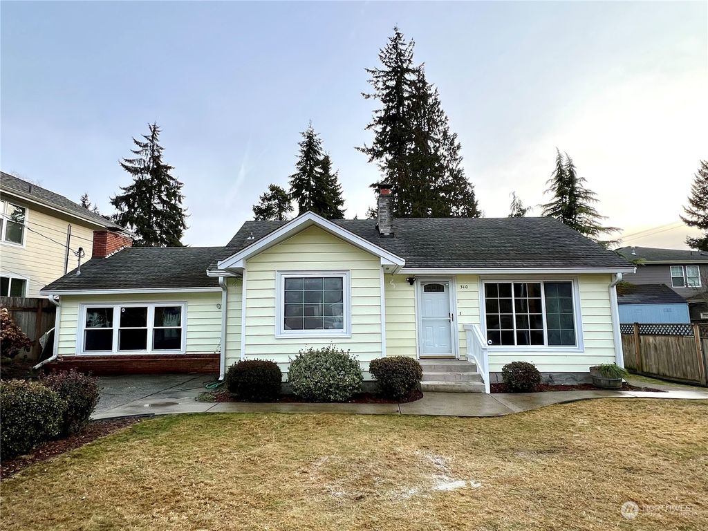 Photo of 310 S Cabot Road, Everett, WA 98203 (MLS # 2032330)