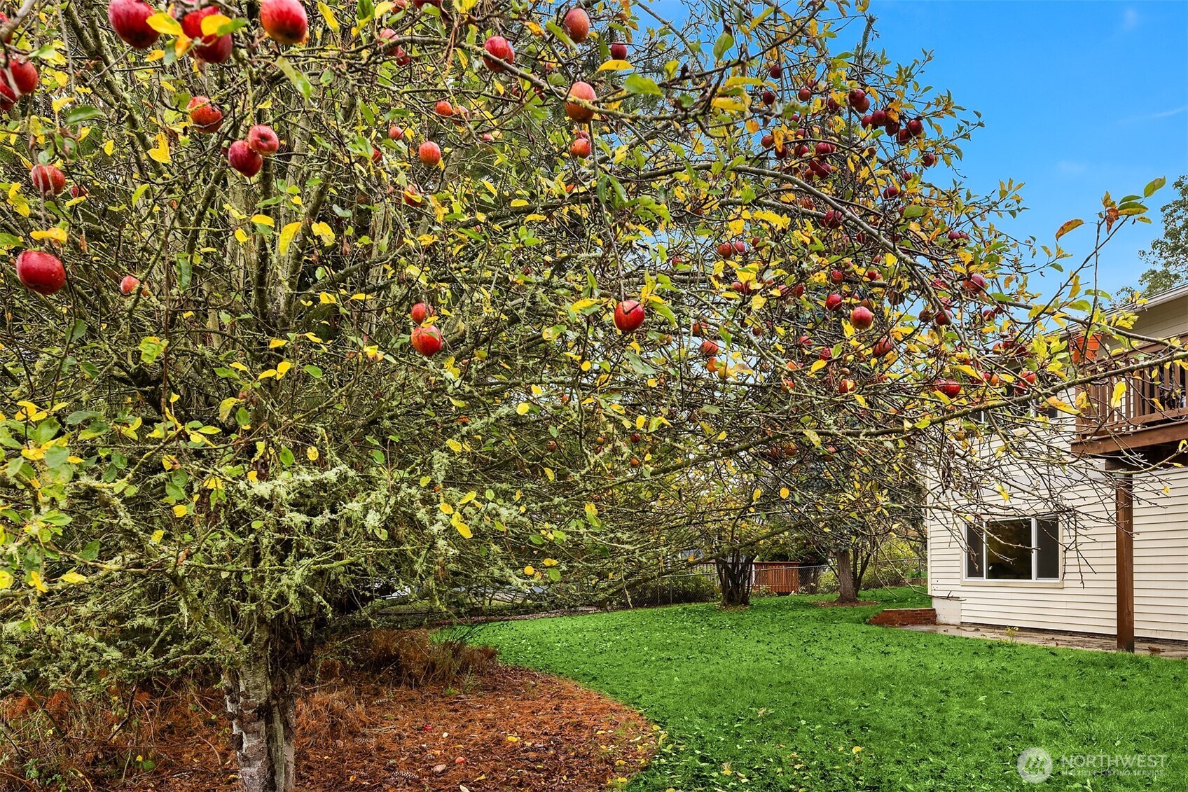 609 NW Broadway Street