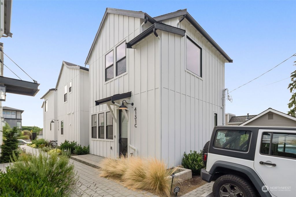 Photo of 4131 40th Avenue SW #C, Seattle, WA 98116 (MLS # 2328096)