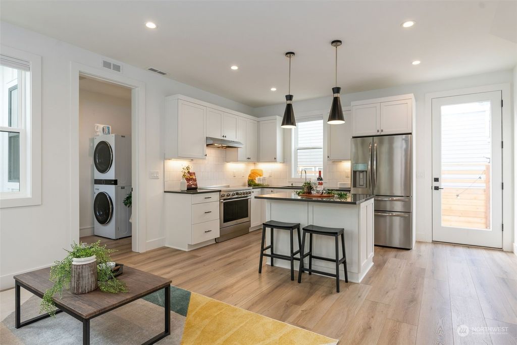 Photo of 4131 40th Avenue SW #C, Seattle, WA 98116 (MLS # 2328096)