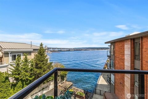 2360 43rd Ave E 404 Seattle WA 98112