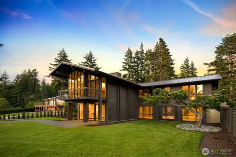 Photo of 430 Bayside Drive, Bellingham, WA 98225 (MLS # 2563569)