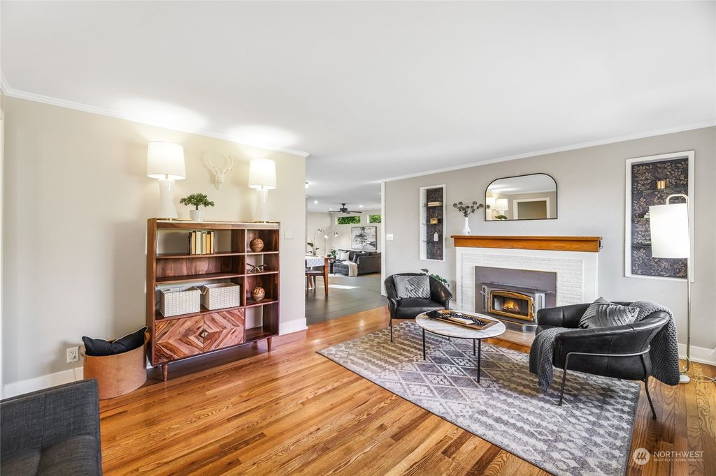 Photo of 11503 26th Avenue SW, Seattle, WA 98146 (MLS # 2224806)