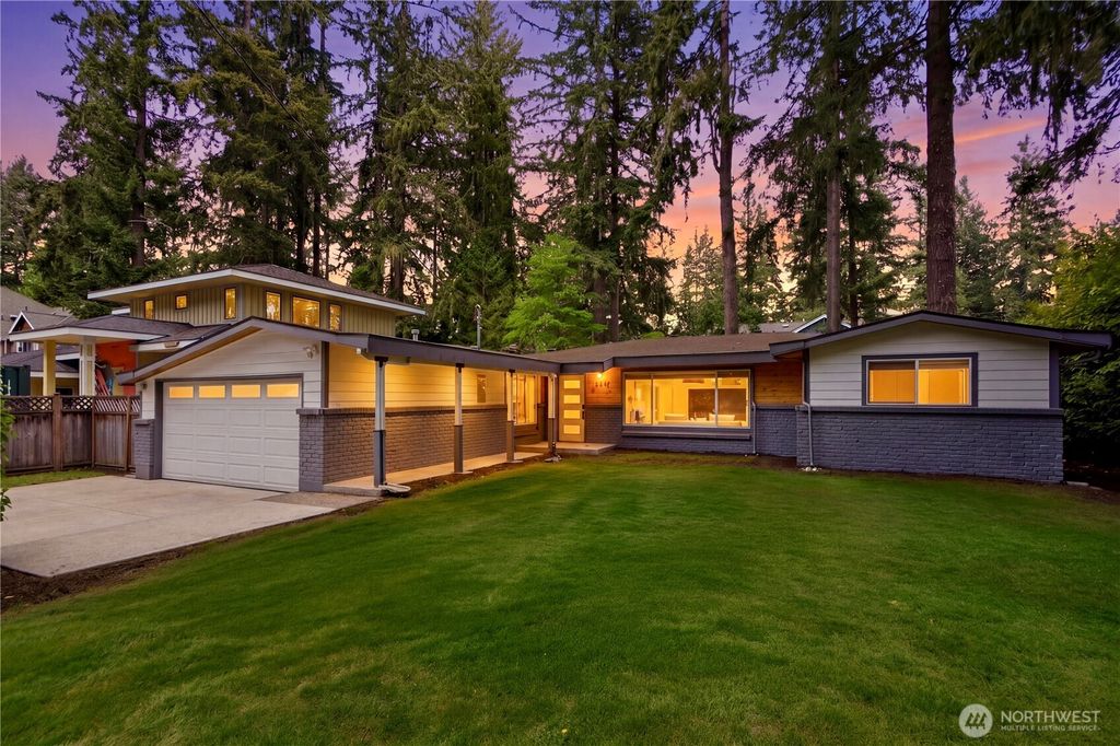 Photo of 2412 160th Avenue NE, Bellevue, WA 98008 (MLS # 2527167)