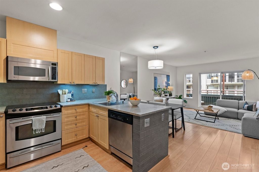 Photo of 2717 Western Avenue #624, Seattle, WA 98121 (MLS # 2490493)