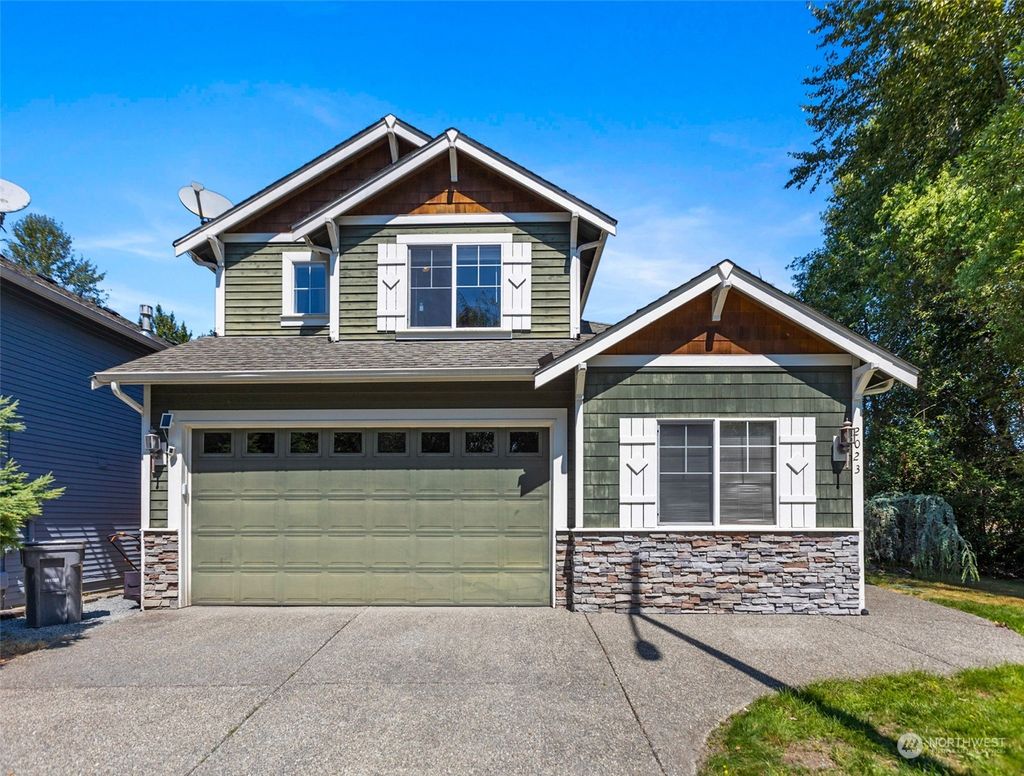 Photo of 2023 145th Street SW, Lynnwood, WA 98087 (MLS # 2140979)