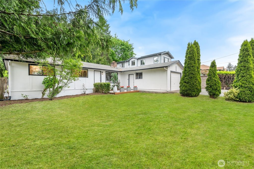 Photo of 10618 SE 172nd Street, Renton, WA 98055 (MLS # 2363777)