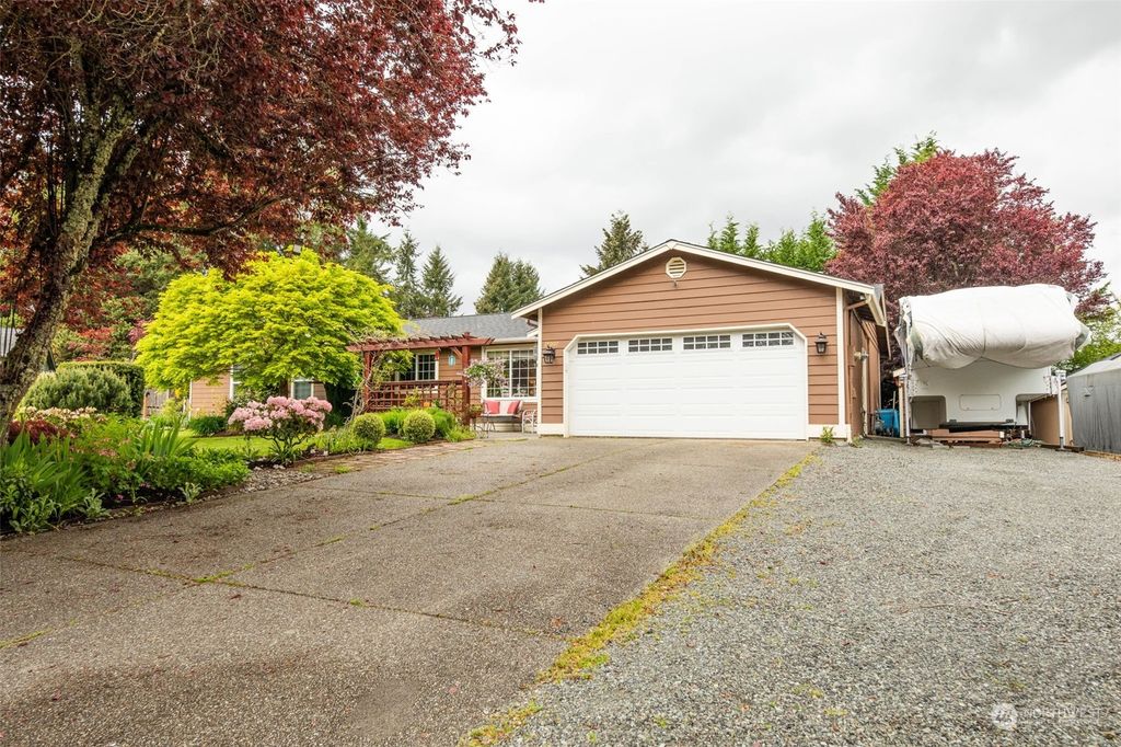 Photo of 13007 14th Place NE, Lake Stevens, WA 98258 (MLS # 2233690)