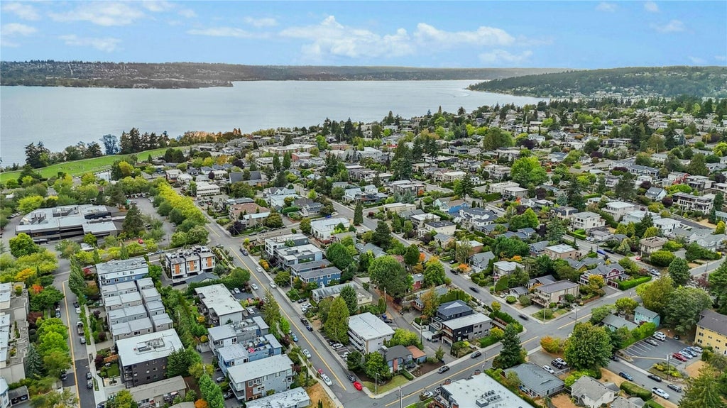 Photo of 505 3rd Street, Kirkland, WA 98033 (MLS # 2595679)