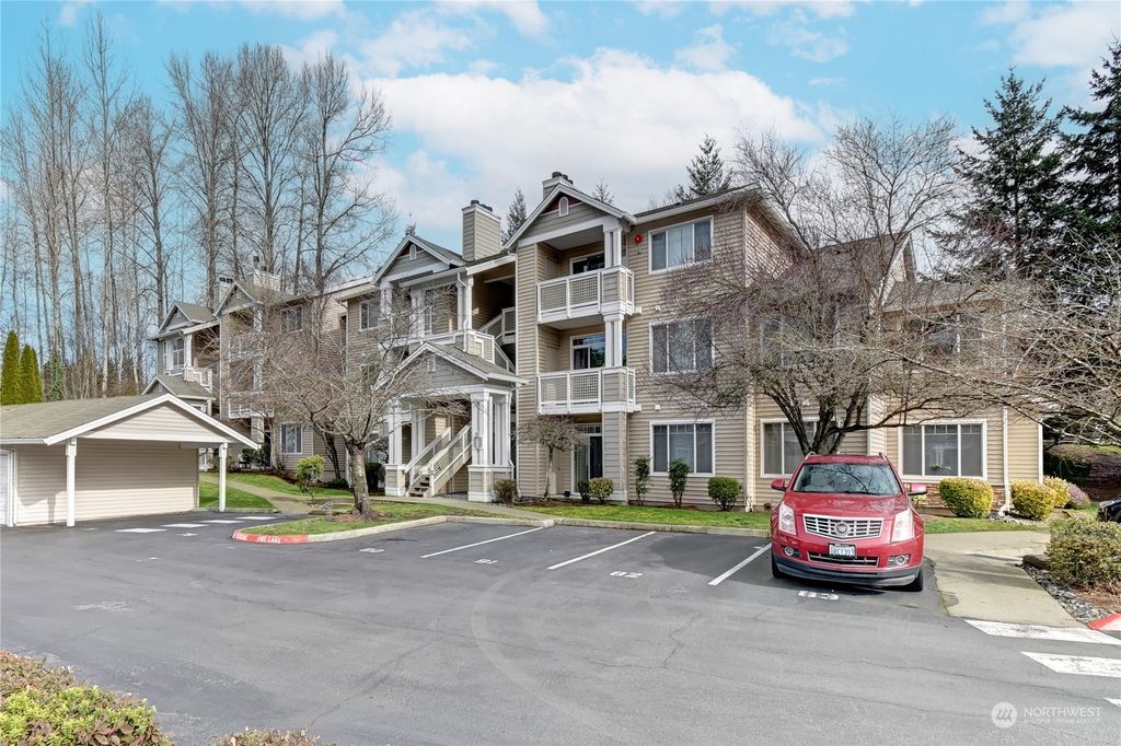 Photo of 15300 112th Avenue NE #C106, Bothell, WA 98011 (MLS # 2199835)