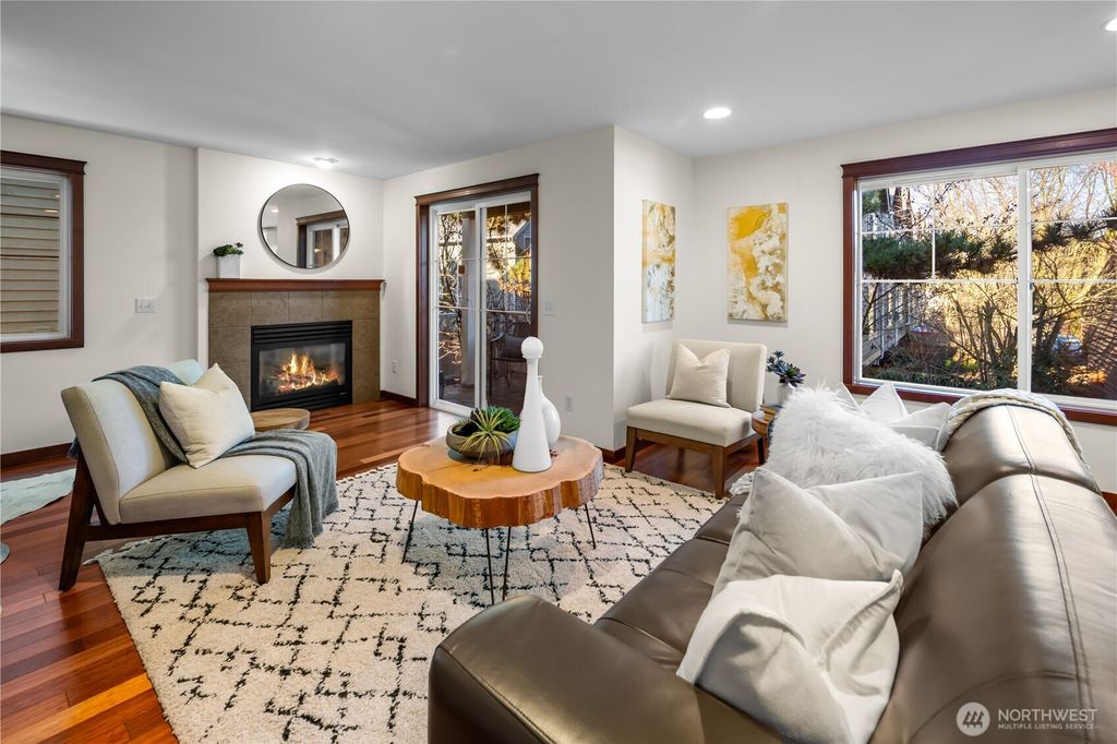 Photo of 734 N 92nd Street #A, Seattle, WA 98103 (MLS # 2470001)