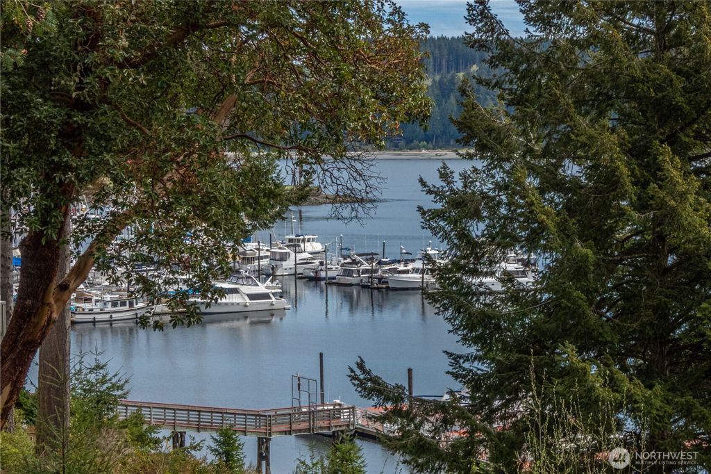 Photo of 41 North Bay Lane #5, Port Ludlow, WA 98365 (MLS # 2511161)