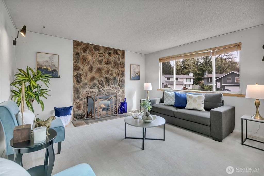 Photo of 11305 SE 228th Place, Kent, WA 98031 (MLS # 2508610)