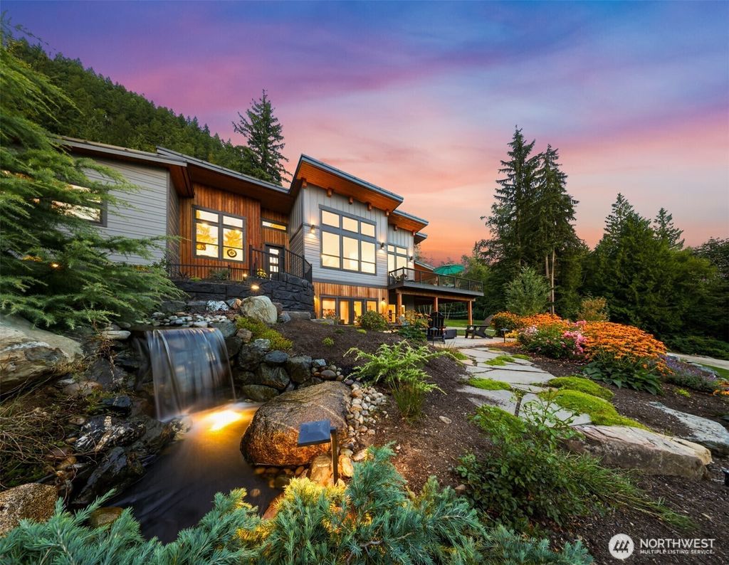 Photo of 322 Manley Road, Bellingham, WA 98229 (MLS # 2500454)