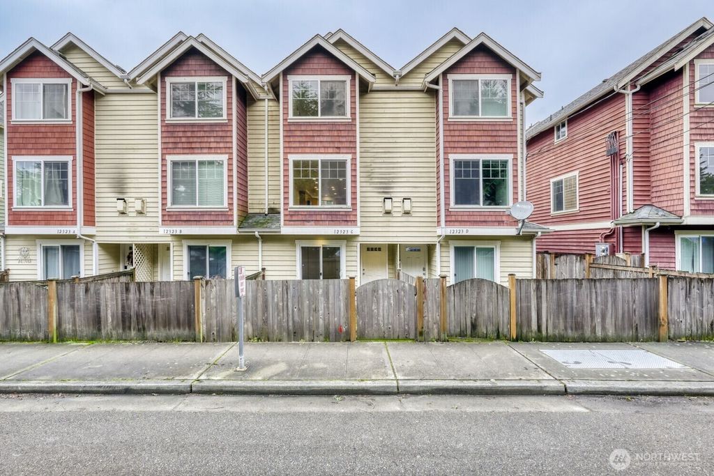 Photo of 12323 10th Place Pl NE #C, Seattle, WA 98125 (MLS # 2468585)