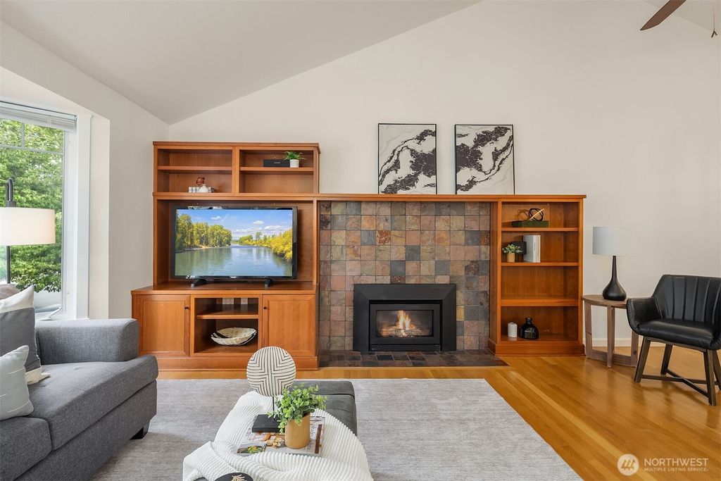 Photo of 10733 126th Place NE, Kirkland, WA 98033 (MLS # 2423845)