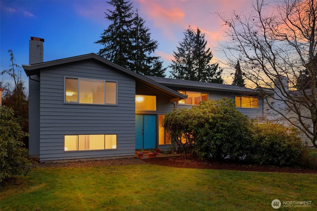 Photo of 20022 61st Court NE, Kenmore, WA 98028 (MLS # 2345646)