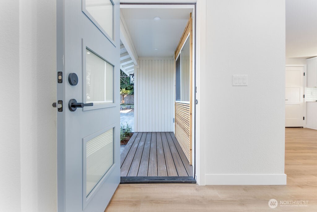 6314 Valley Avenue E