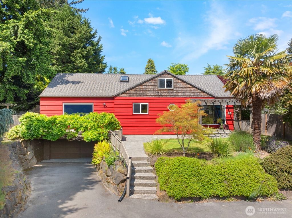 Photo of 3754 SW 107th Street, Seattle, WA 98146 (MLS # 2407221)